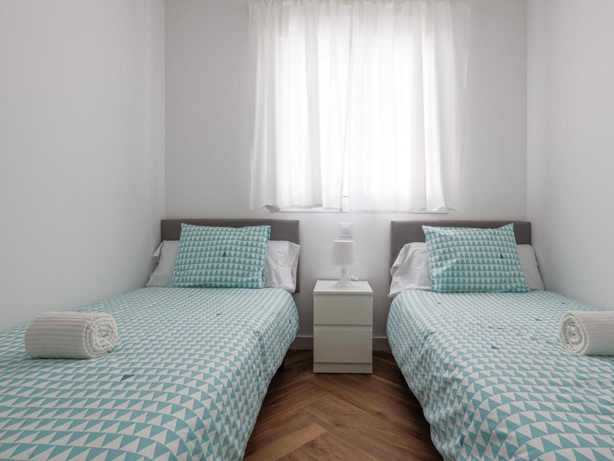 Algaba Aral Apartment Alcala del Rio Екстериор снимка