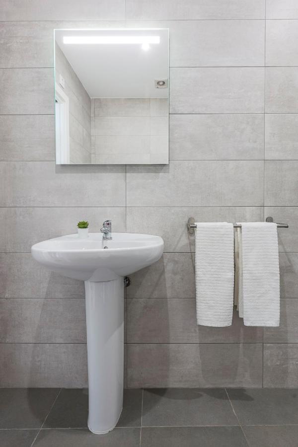 Algaba Aral Apartment Alcala del Rio Екстериор снимка