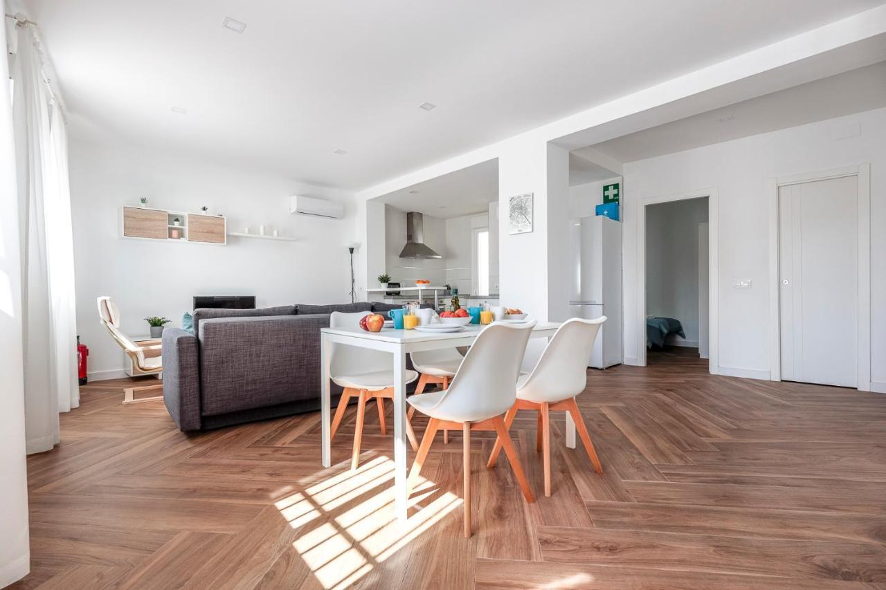 Algaba Aral Apartment Alcala del Rio Екстериор снимка