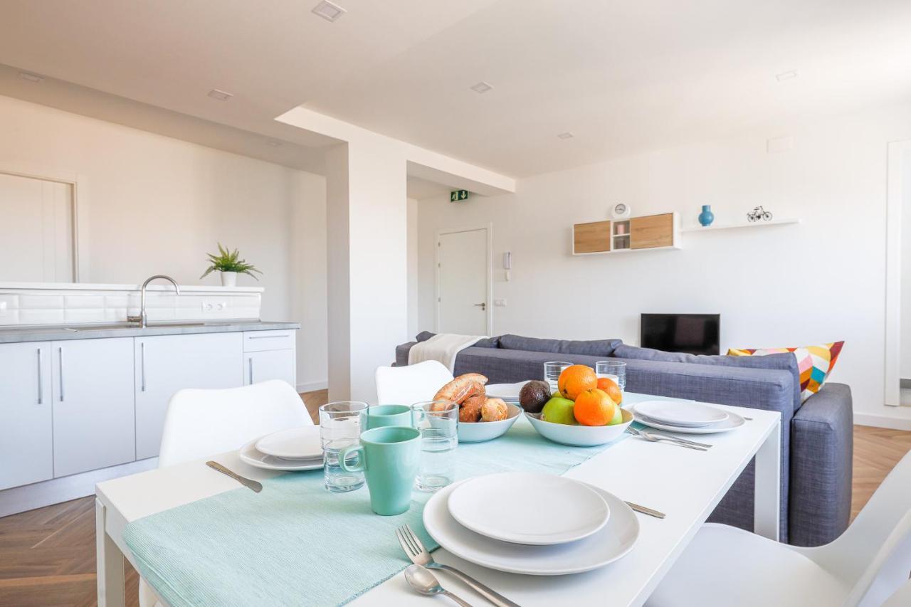 Algaba Aral Apartment Alcala del Rio Екстериор снимка